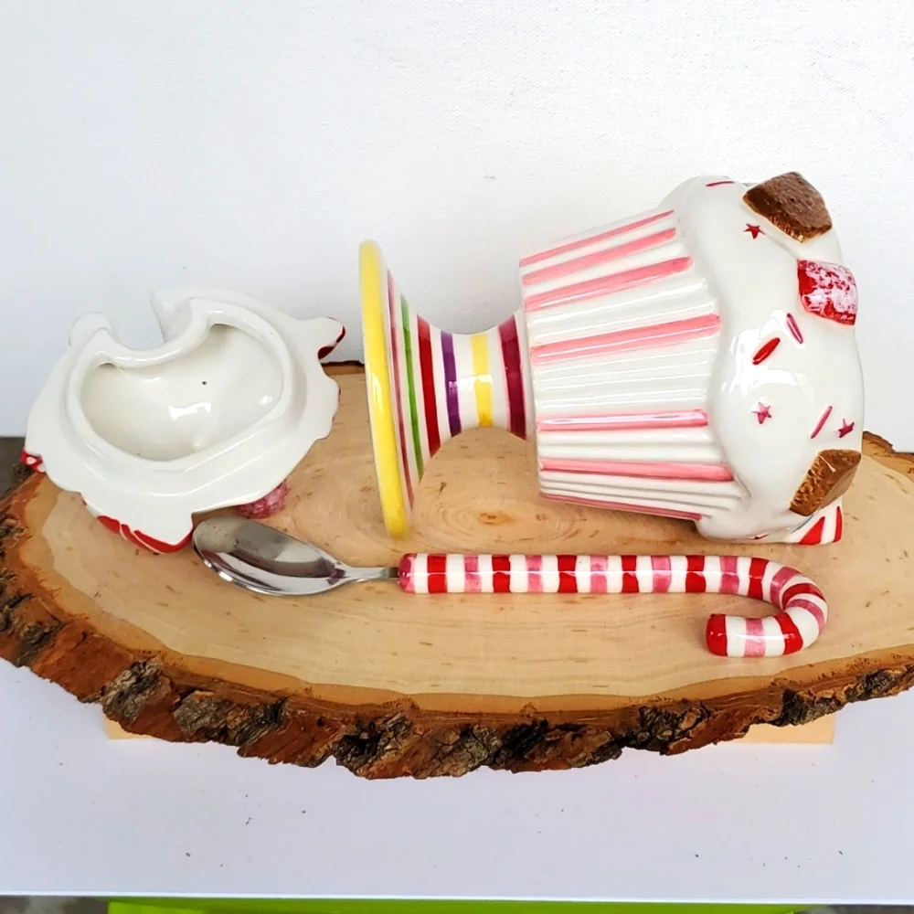 Anthropologie Gliterville Fancy Ceramic Ice Cream/Pudding Dish with Lid & Spoon